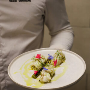 Turbot confit au beurre citronné, beurre blanc aux herbes et ces petites ravioles